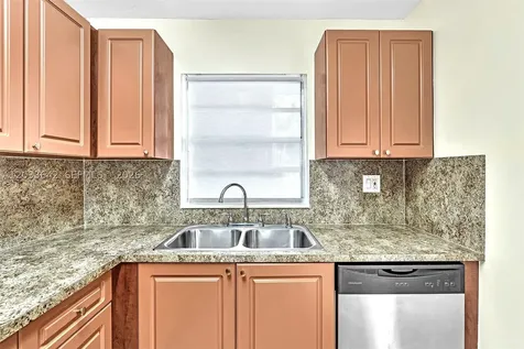 9410 Tangerine Place Davie FL 33324