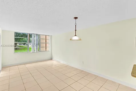9410 Tangerine Place Davie FL 33324