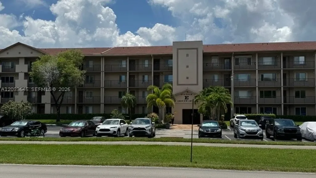 1200 SW 137th Avenue Pembroke Pines FL 33027