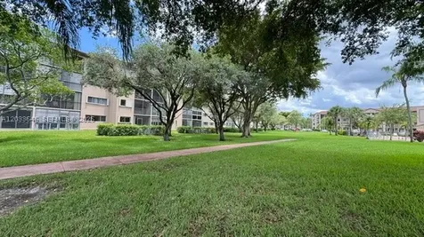 1200 SW 137th Avenue Pembroke Pines FL 33027