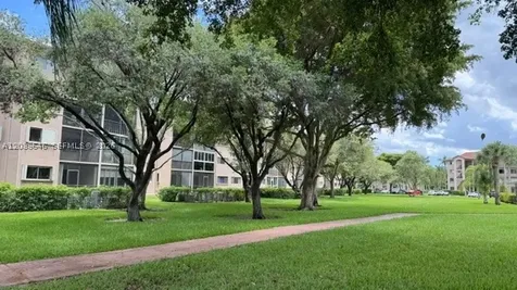 1200 SW 137th Avenue Pembroke Pines FL 33027