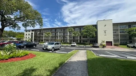 1200 SW 137th Avenue Pembroke Pines FL 33027
