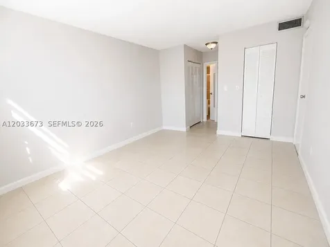16465 NE 22nd Avenue North Miami Beach FL 33160
