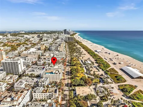 1052 Ocean Drive Miami Beach FL 33139