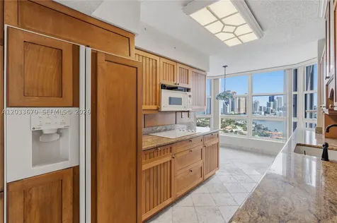 19195 NE 36th Court Aventura FL 33180