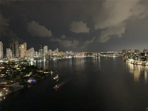 19195 NE 36th Court Aventura FL 33180