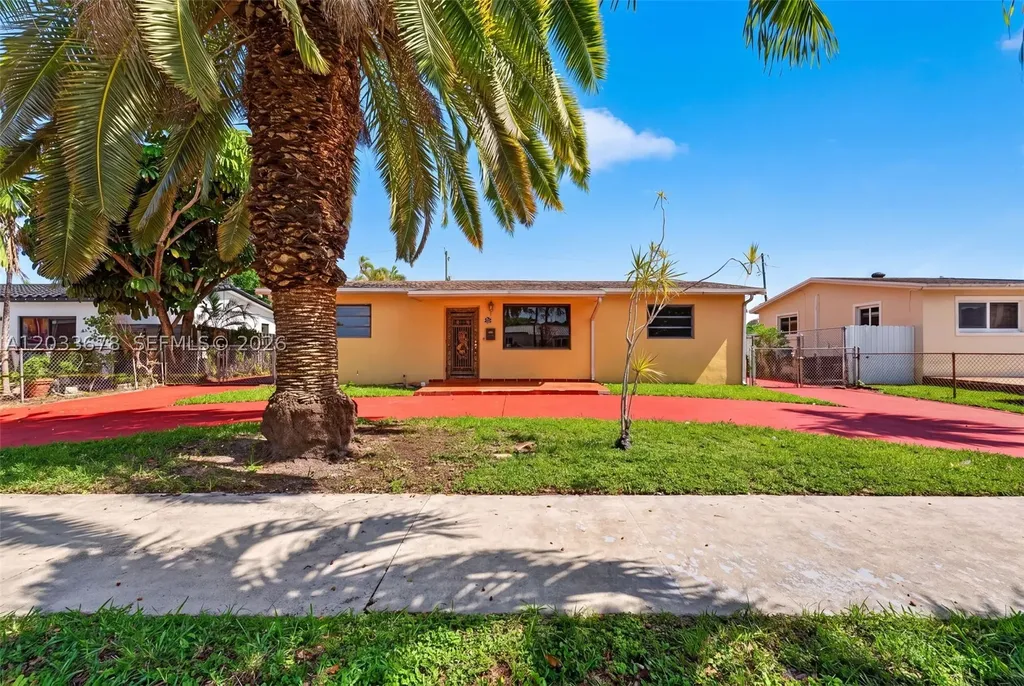 20 E 52nd Place Hialeah FL 33013