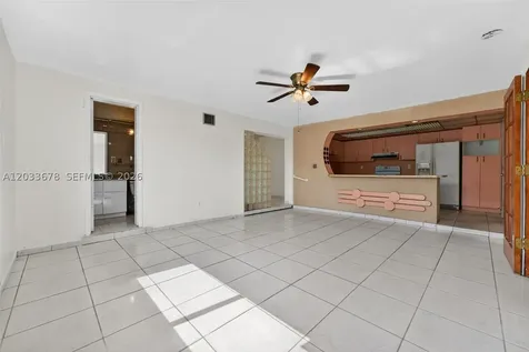 20 E 52nd Place Hialeah FL 33013