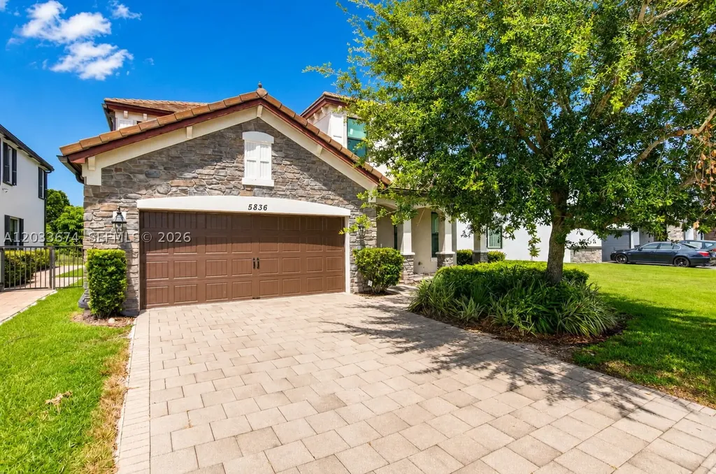 5836 Sandbirch Way Lake Worth FL 33463