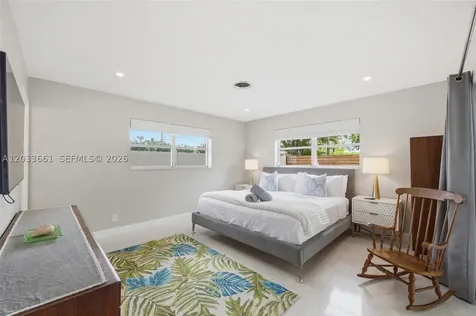 2136 NE 64th Street Fort Lauderdale FL 33308