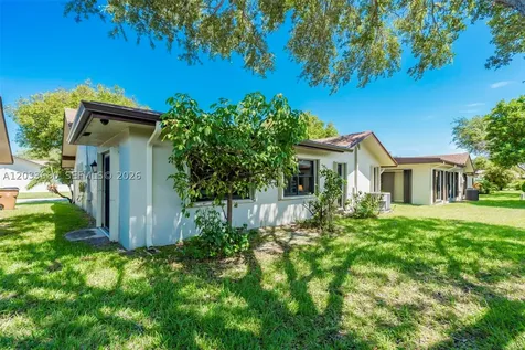 1726 SW 20th Terrace Deerfield Beach FL 33442