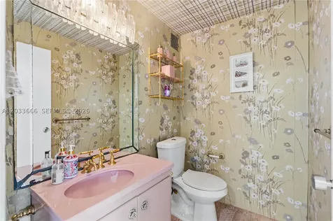 9102 W Bay Harbor Drive Bay Harbor Islands FL 33154