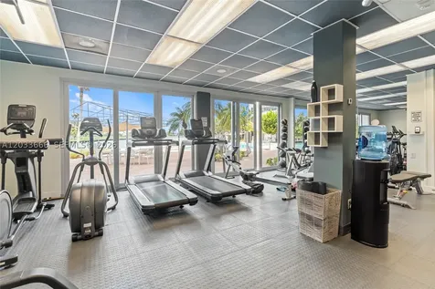 9102 W Bay Harbor Drive Bay Harbor Islands FL 33154