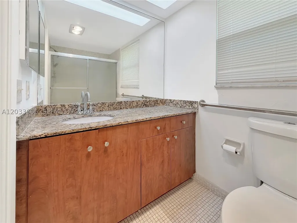 3641 Oaks Clubhouse Drive Pompano Beach FL 33069