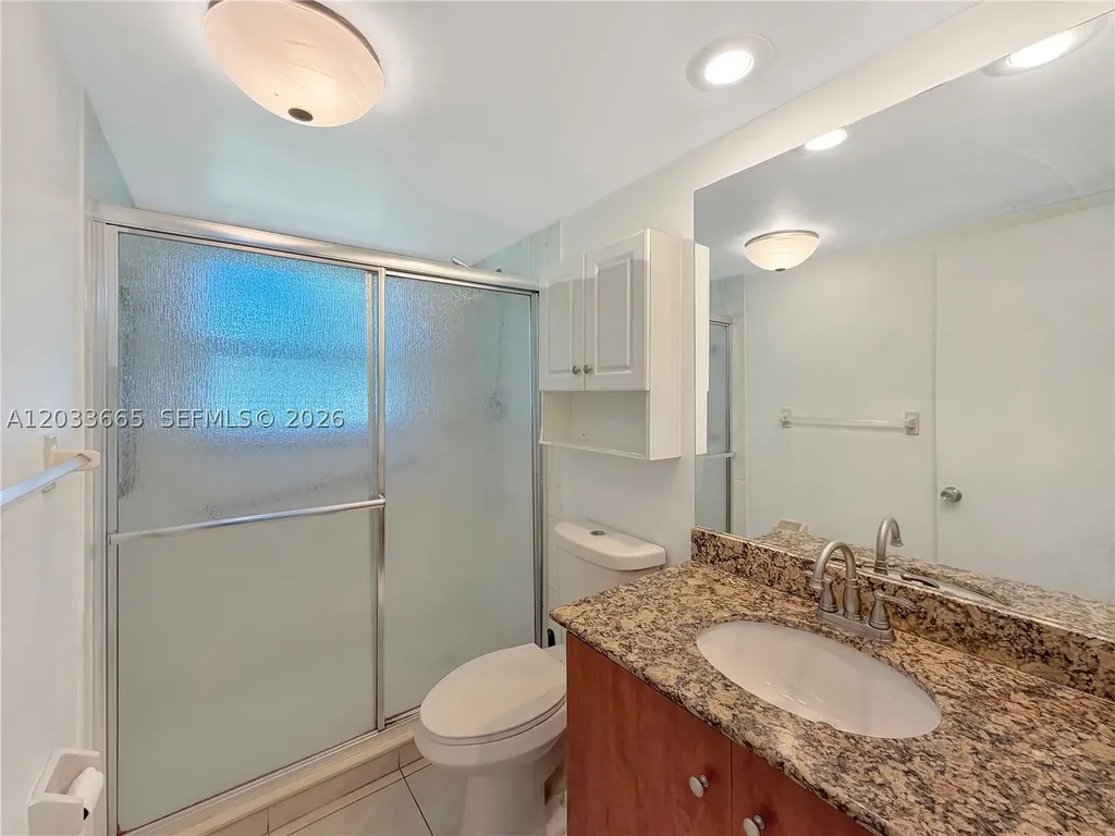 3641 Oaks Clubhouse Drive Pompano Beach FL 33069