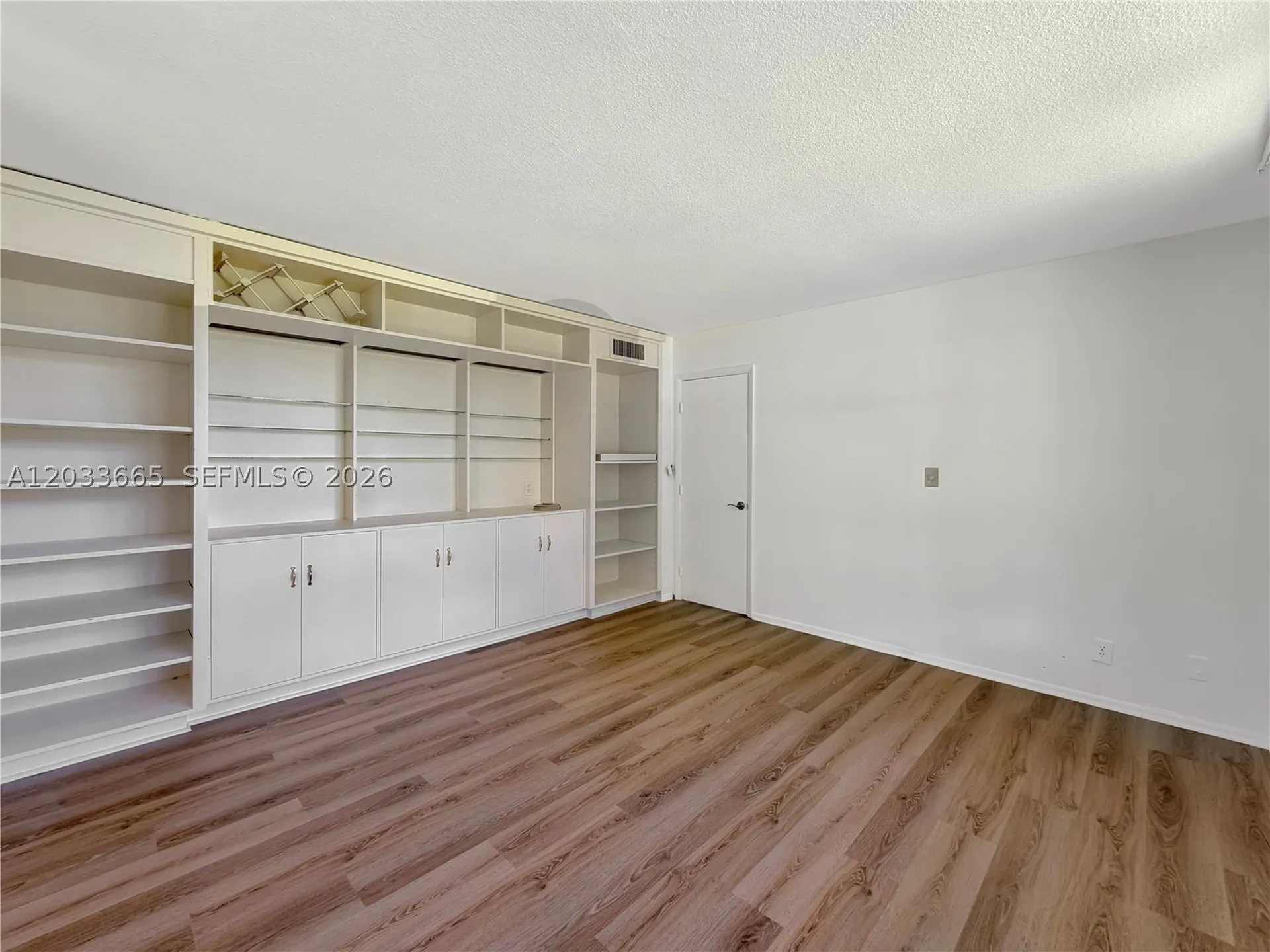 3641 Oaks Clubhouse Drive Pompano Beach FL 33069
