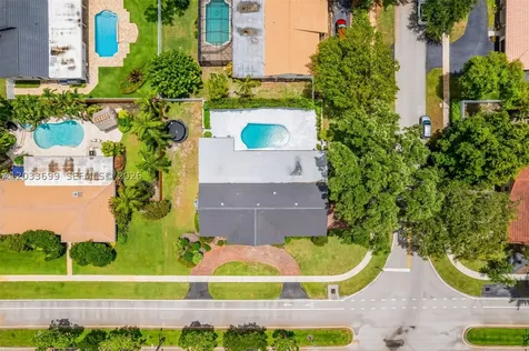 680 El Dorado Parkway Plantation FL 33317