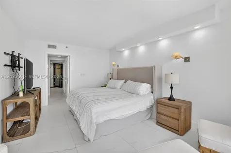1000 Island Boulevard Aventura FL 33160