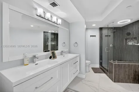 1000 Island Boulevard Aventura FL 33160