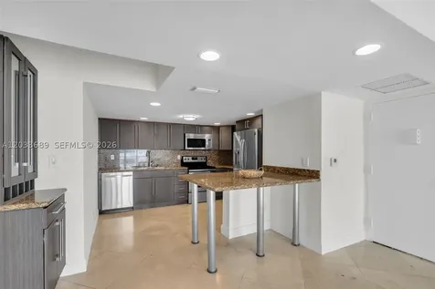 1800 Collins Avenue Miami Beach FL 33139