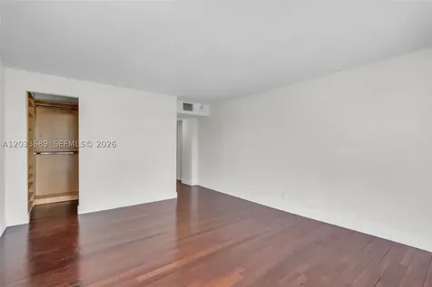 1800 Collins Avenue Miami Beach FL 33139