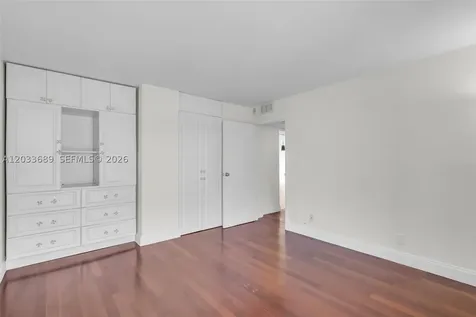 1800 Collins Avenue Miami Beach FL 33139