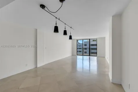 1800 Collins Avenue Miami Beach FL 33139