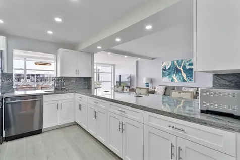600 Parkview Drive Hallandale Beach FL 33009