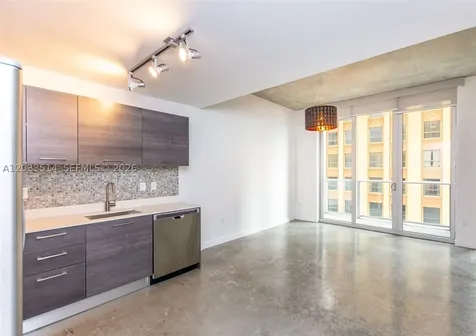 151 SE 1st Street Miami FL 33131
