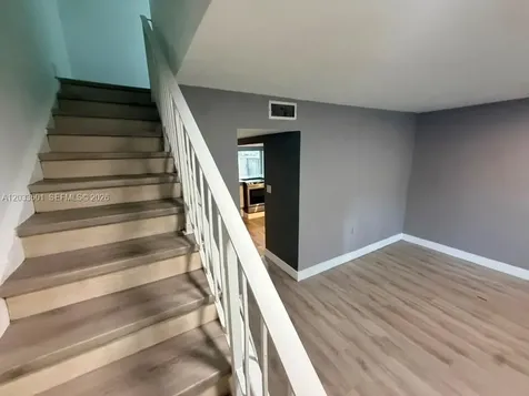 274 NE 141st Street Miami FL 33161