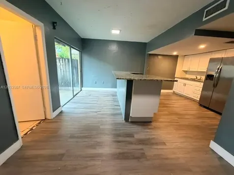 274 NE 141st Street Miami FL 33161