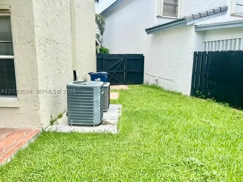 1095 SW 135th Place Miami FL 33184