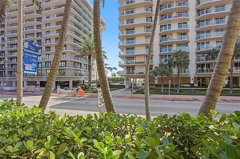 8888 Collins Avenue Surfside FL 33154