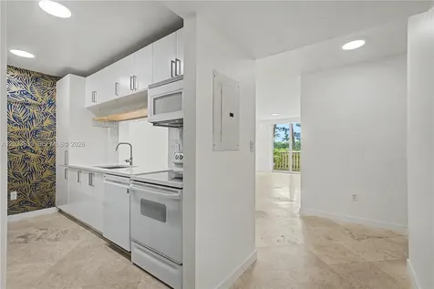 8888 Collins Avenue Surfside FL 33154