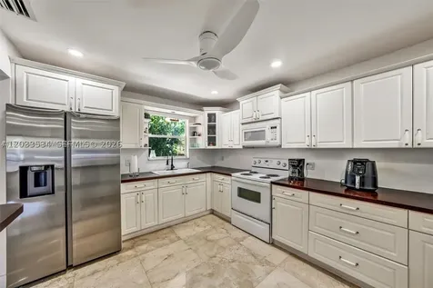 814 NE 4th Street Hallandale Beach FL 33009