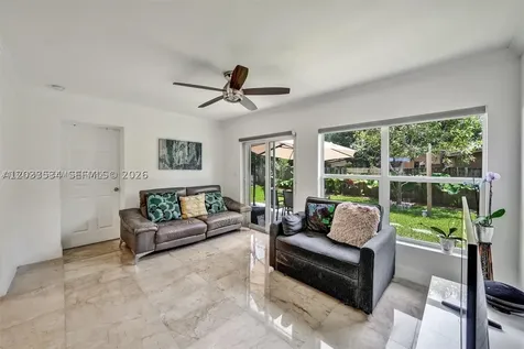 814 NE 4th Street Hallandale Beach FL 33009