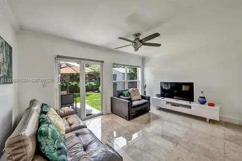 814 NE 4th Street Hallandale Beach FL 33009