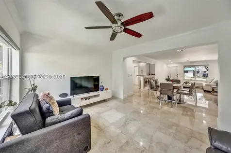 814 NE 4th Street Hallandale Beach FL 33009