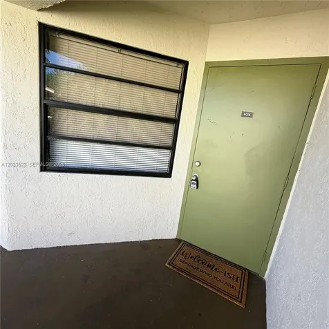 4016 Lakeside Drive Tamarac FL 33319