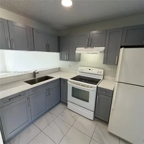 4016 Lakeside Drive Tamarac FL 33319