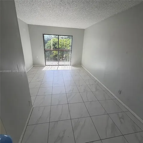4016 Lakeside Drive Tamarac FL 33319