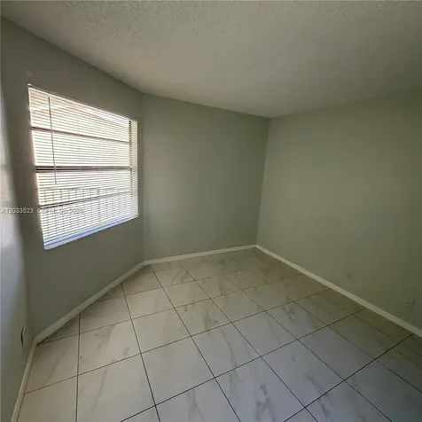 4016 Lakeside Drive Tamarac FL 33319