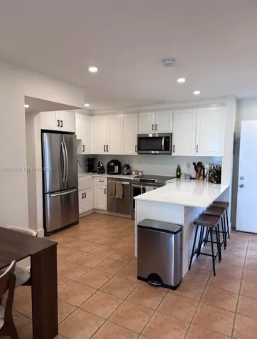 9227 SW 87th Avenue Miami FL 33176