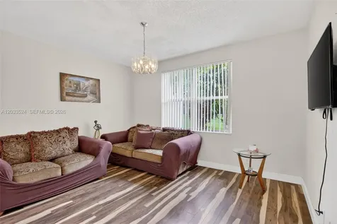 Pembroke Pines FL 33027