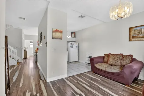 Pembroke Pines FL 33027