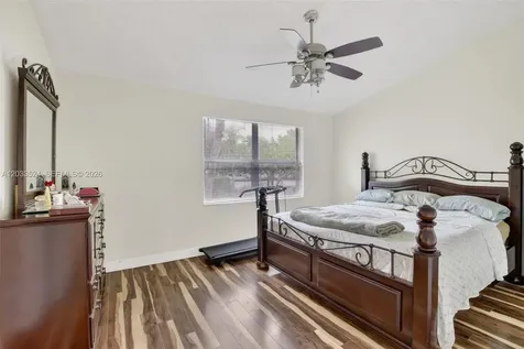 Pembroke Pines FL 33027