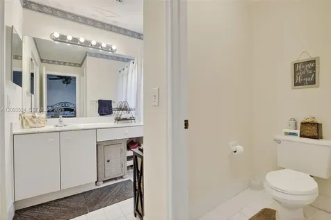 Pembroke Pines FL 33027