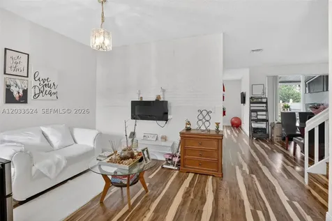 Pembroke Pines FL 33027