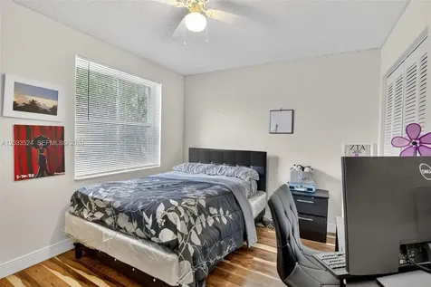 Pembroke Pines FL 33027