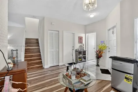 Pembroke Pines FL 33027